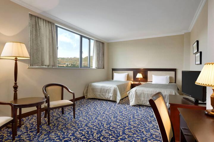Room 29 of 132