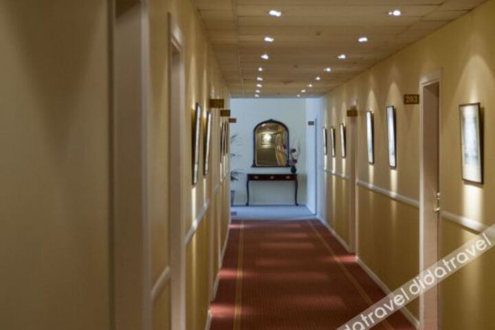 Hotel Interior 6 of 22