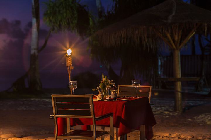 Dining 78 of 90