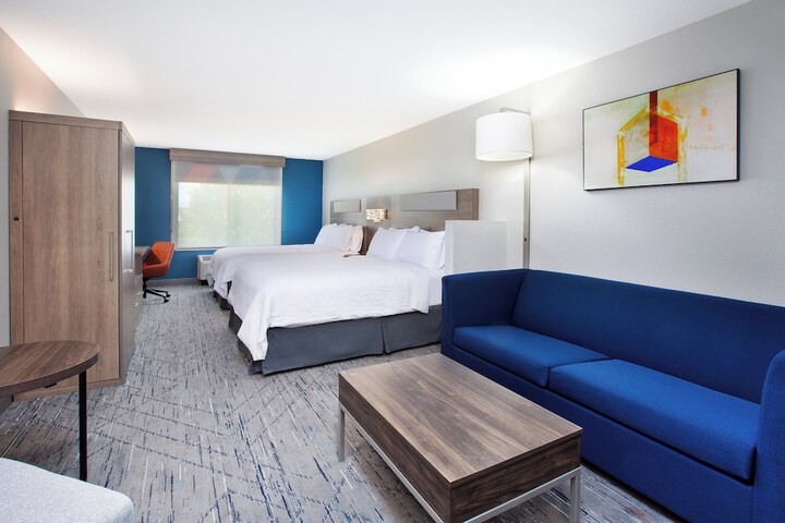 Room 12 of 52