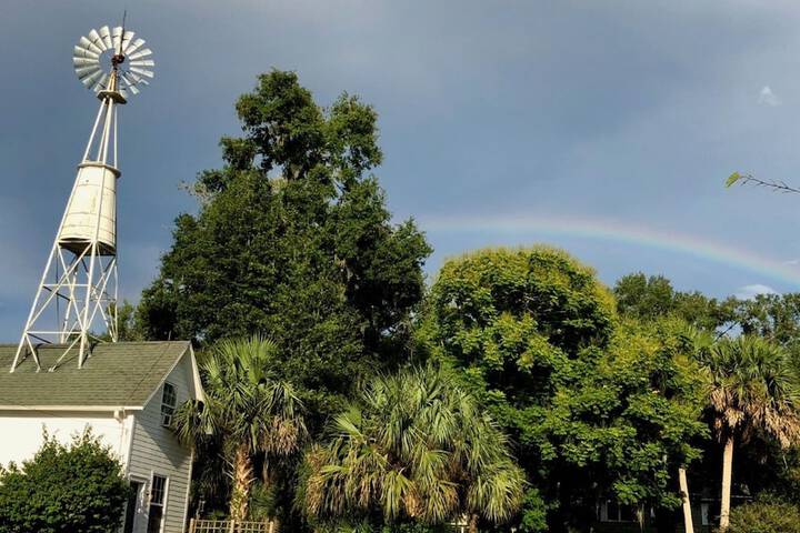 Hotel Exterior 49 of 49