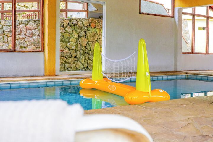 Pool 166 of 240