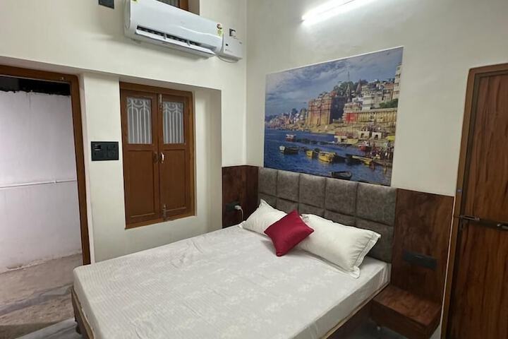 Room 28 of 56