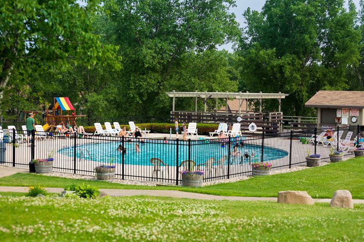 Pool Hotel