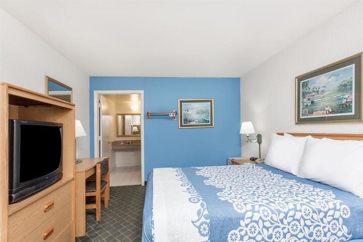 Room 18 of 45