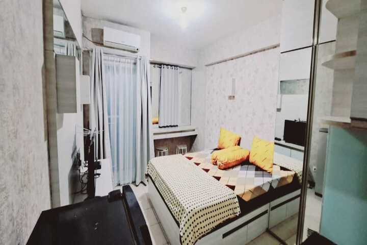 Room 7 of 10