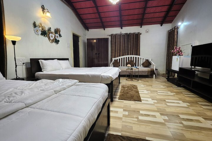 Room 5 of 68
