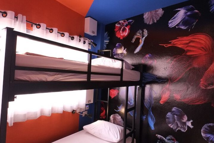 Room 17 of 44
