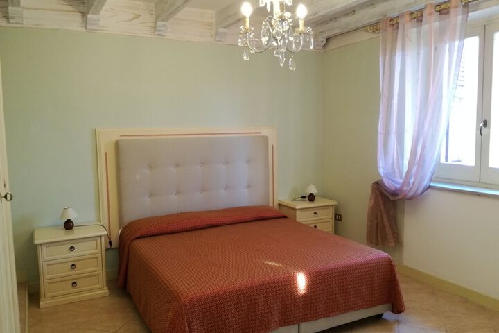 Room 7 of 20