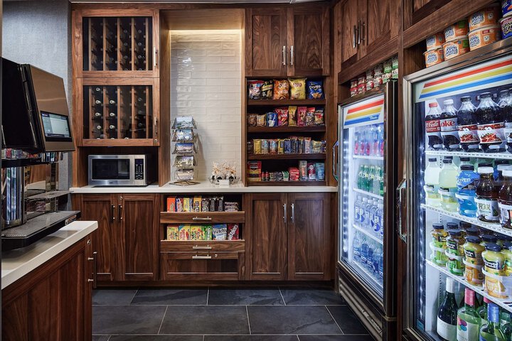 Snack bar
