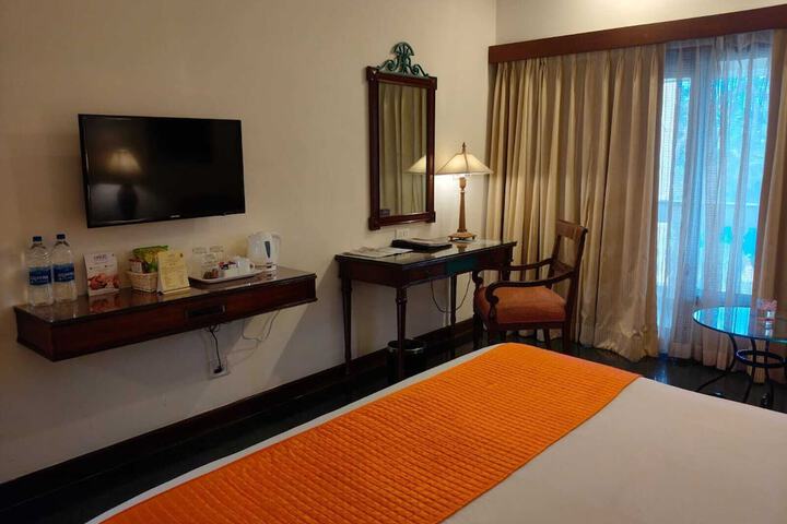 Room 15 of 35