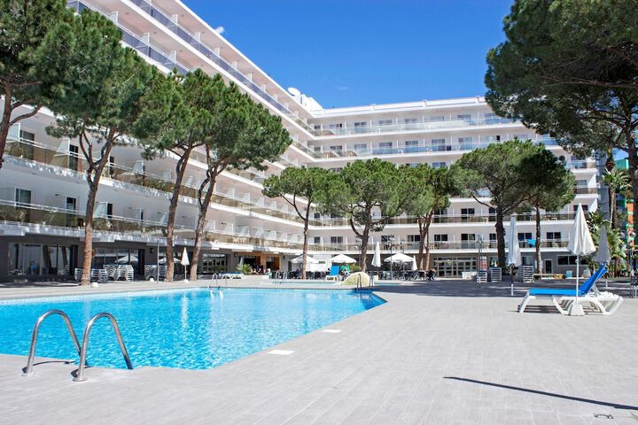Pool Hotel