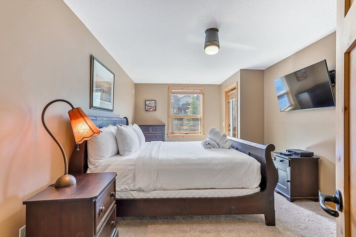 Room 159 of 185