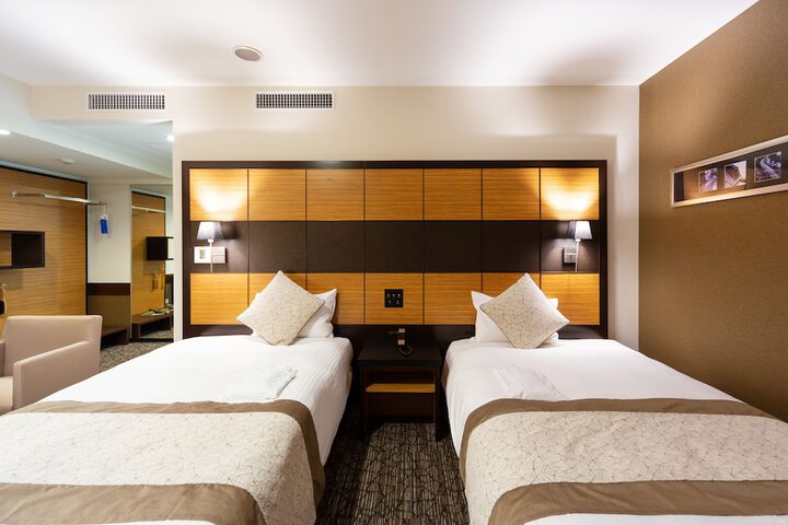 Room 10 of 89
