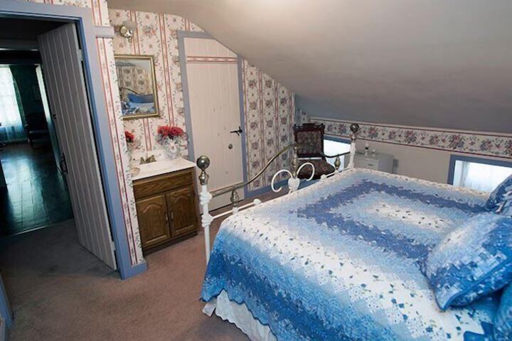 Room 13 of 39