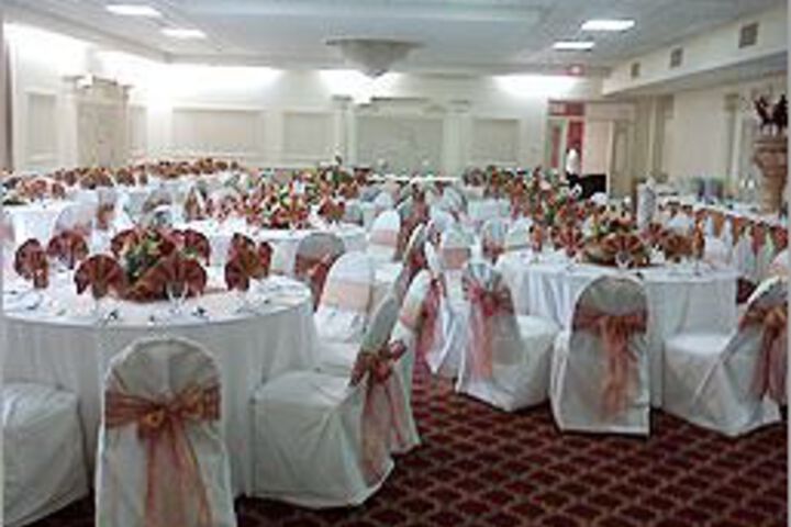 Ballroom/Hall 2 of 6