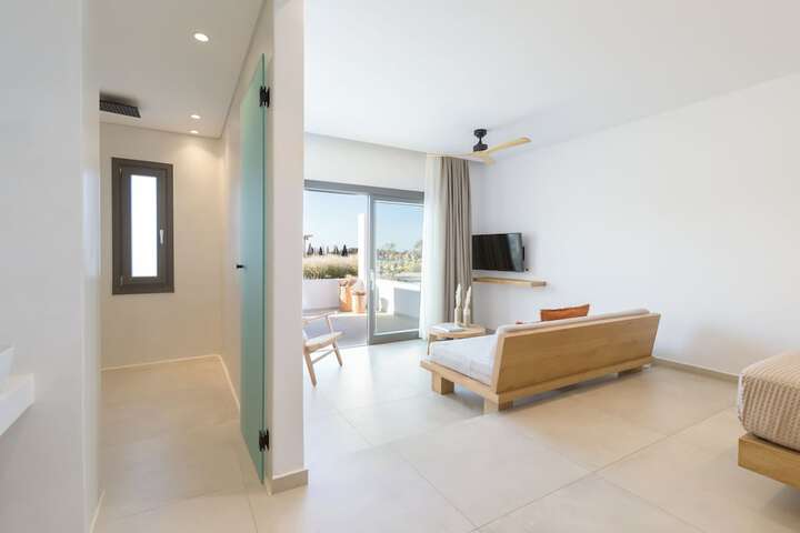 Room 96 of 294