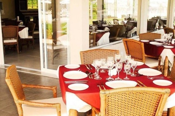 Dining 49 of 76