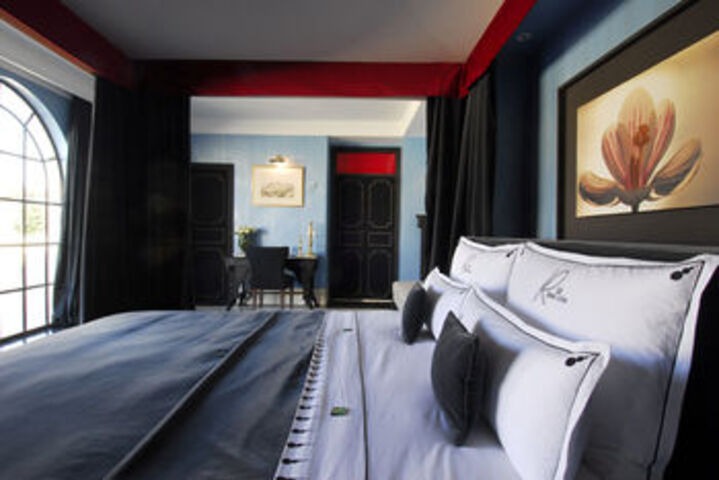 Room 9 of 20