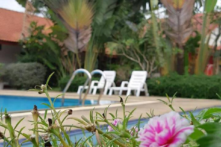 Pool 5 of 5