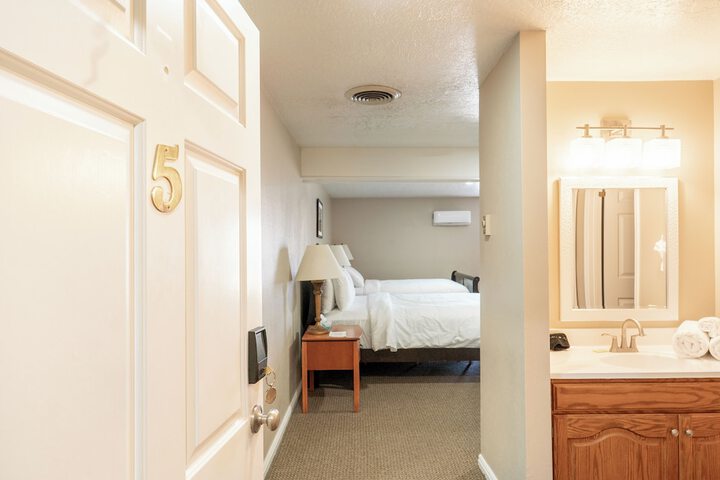 Room 19 of 113