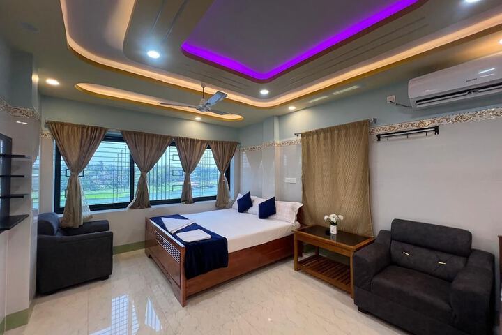 Room 10 of 19