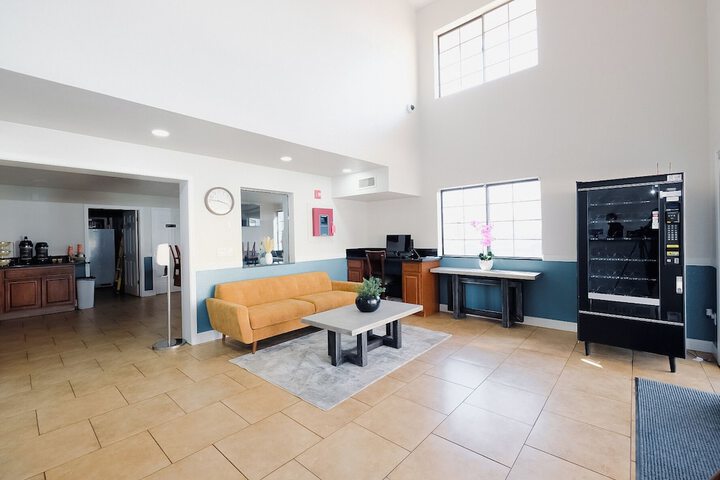 Hotel Interior 6 of 41