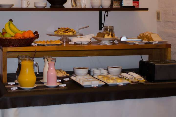 Breakfast/Coffee Service 13 of 24