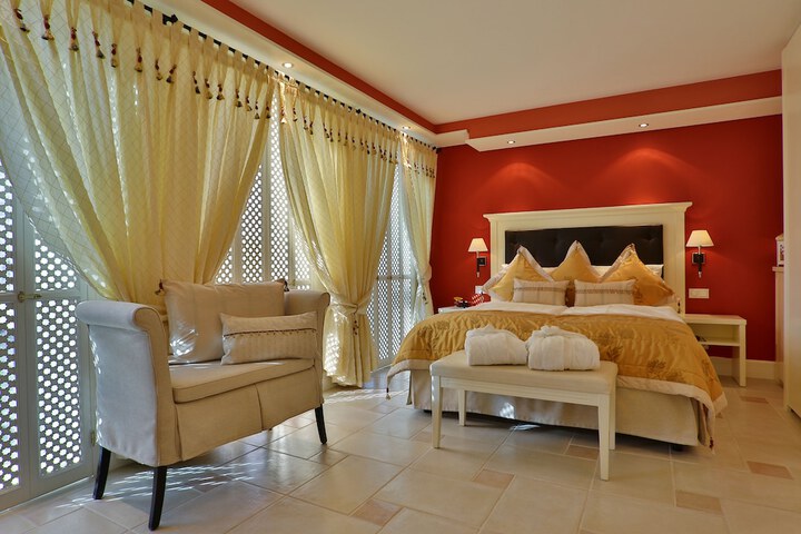 Room 7 of 40