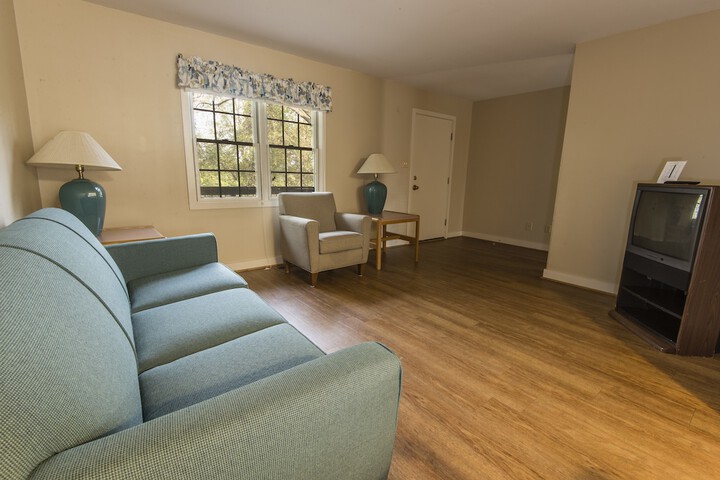 Room 15 of 82