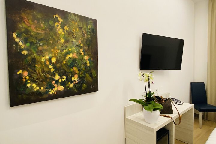 Room 14 of 30