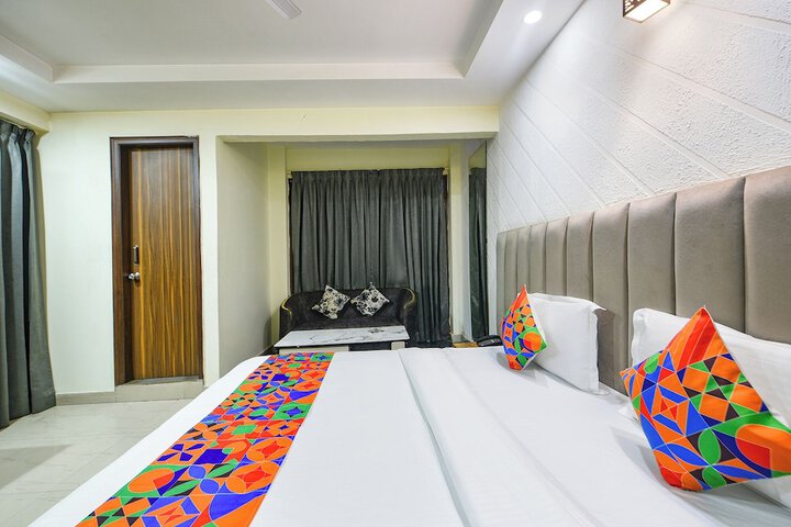 Room 19 of 39