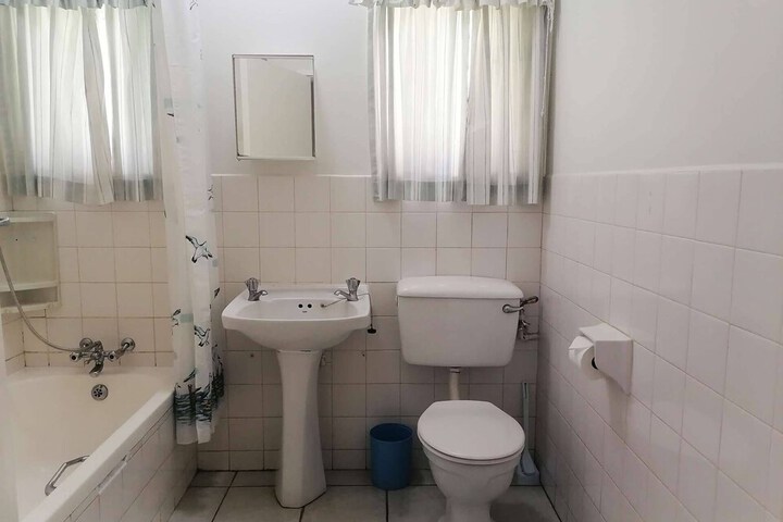 Room 16 of 41