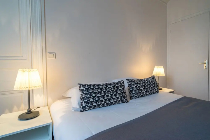 Room 5 of 22