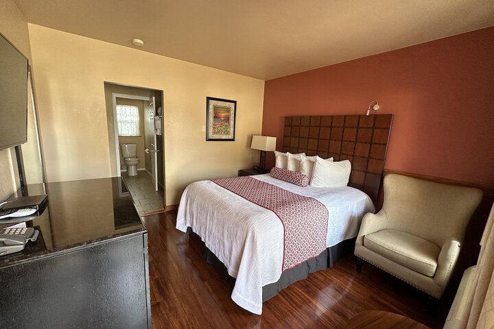 Room 8 of 42