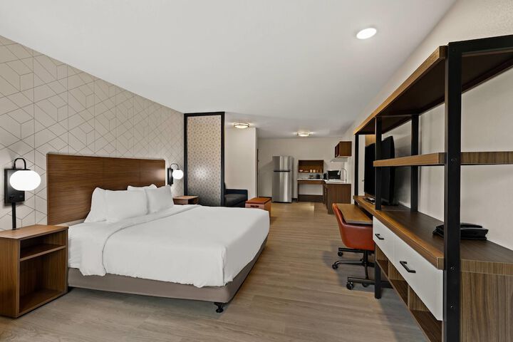 Room 10 of 31
