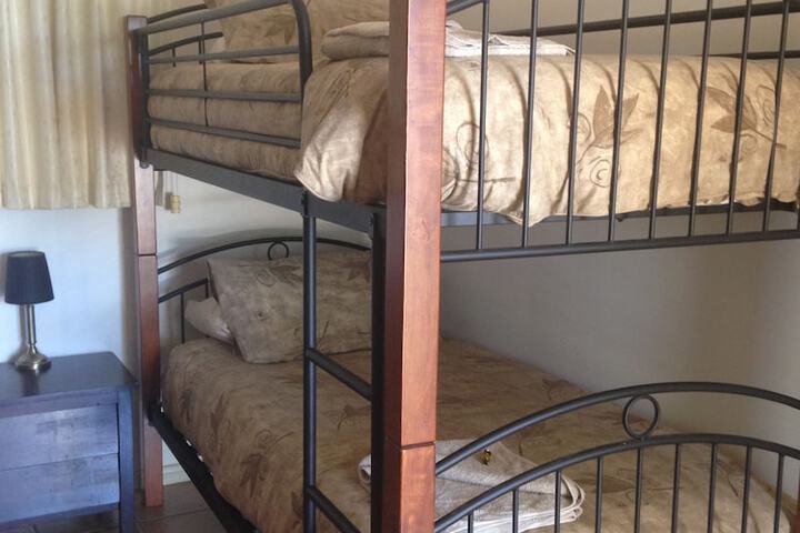 Room 2 of 38