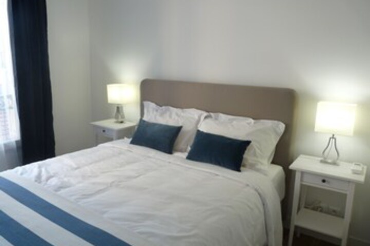 Room 21 of 32