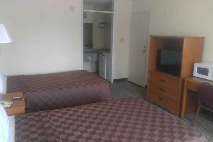 1 Double Bed (2 of 9)