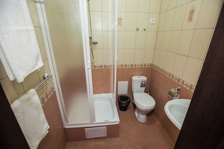 Room 18 of 23
