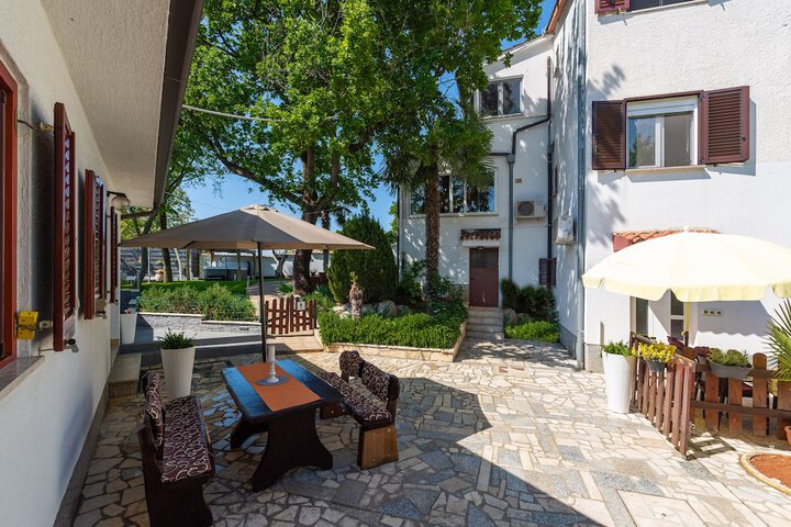 Terrace/Patio 70 of 127