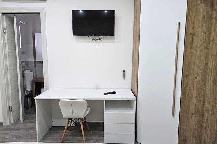 Room 40 of 66