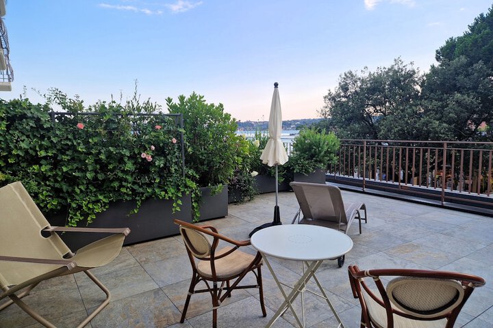 Terrace/Patio 31 of 59