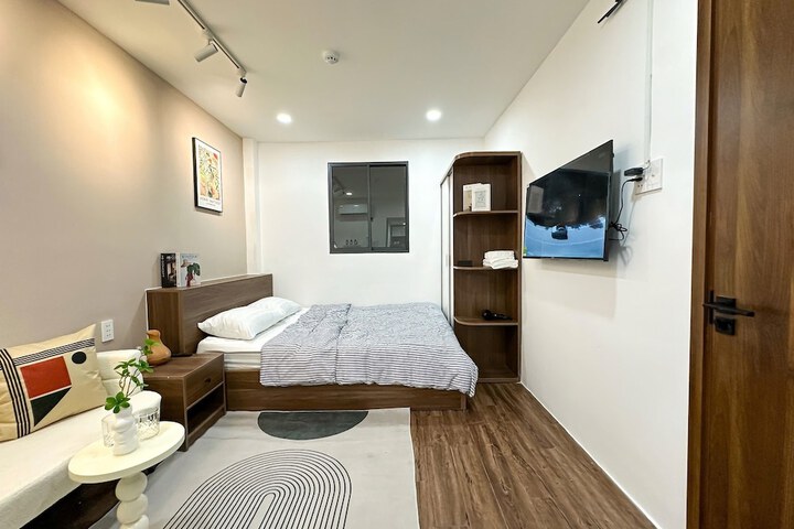 Room 5 of 23