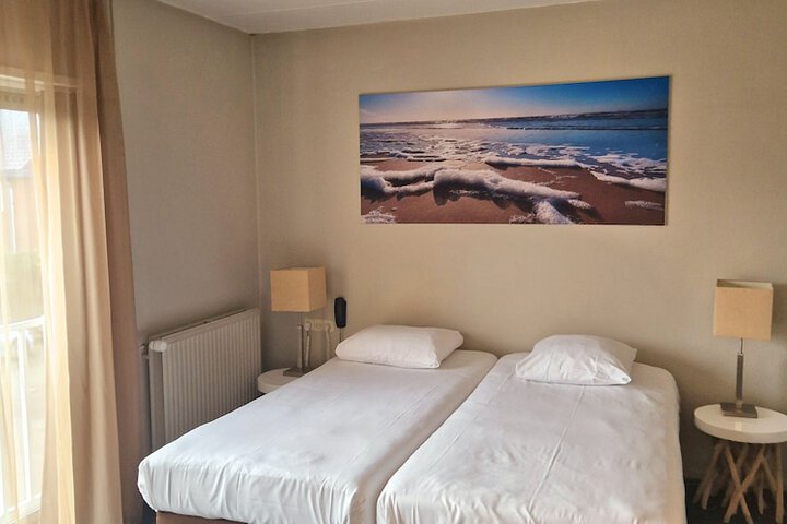 Room 22 of 37