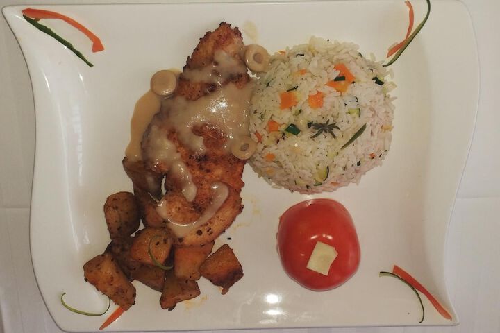 Dining 29 of 43