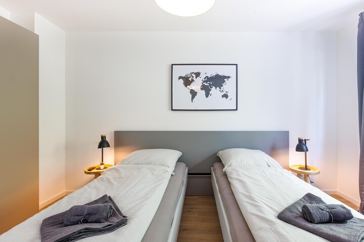 Room 3 of 11