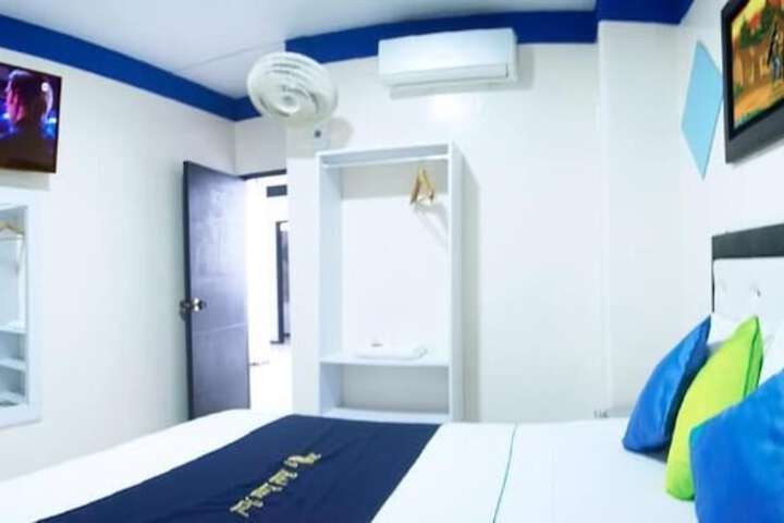 Room 16 of 41