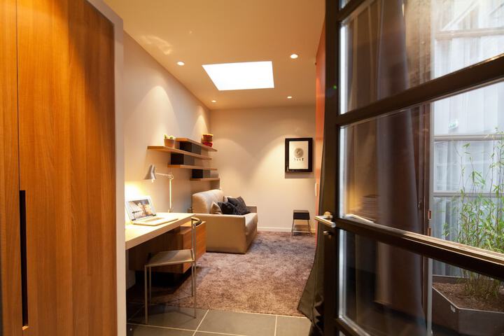 Room 40 of 75
