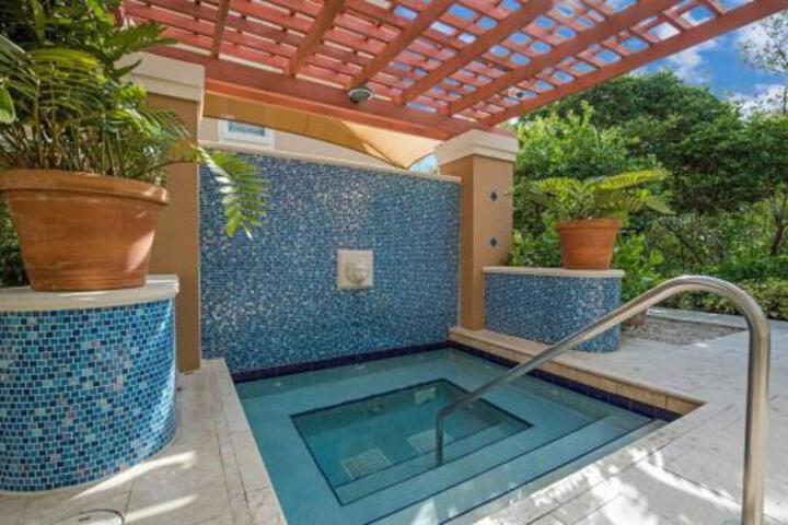 Resort Like Home by Pmi Unit Aventura in Miami, FL